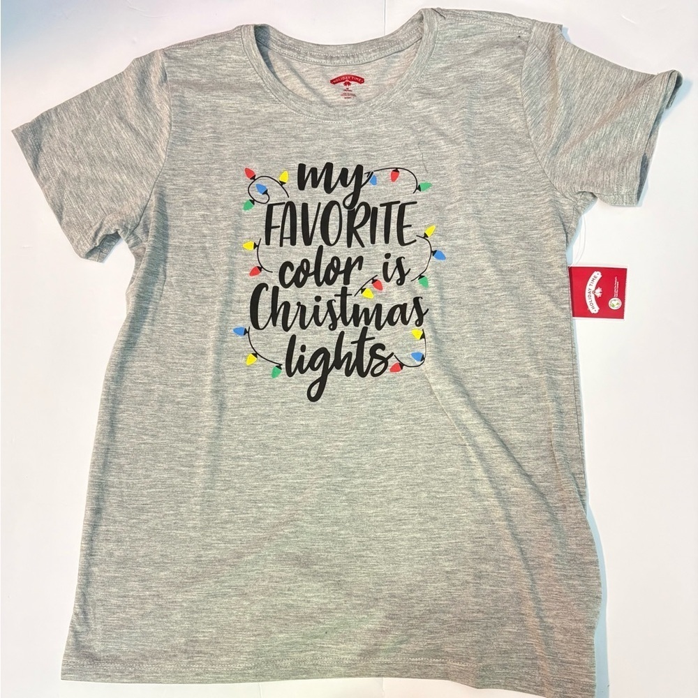 NWOT Holiday Time Gray Christmas Lights Women’s T-Shirt 🌹Size Medium